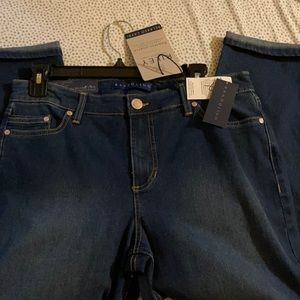 Bandolino Riley Capri size 6